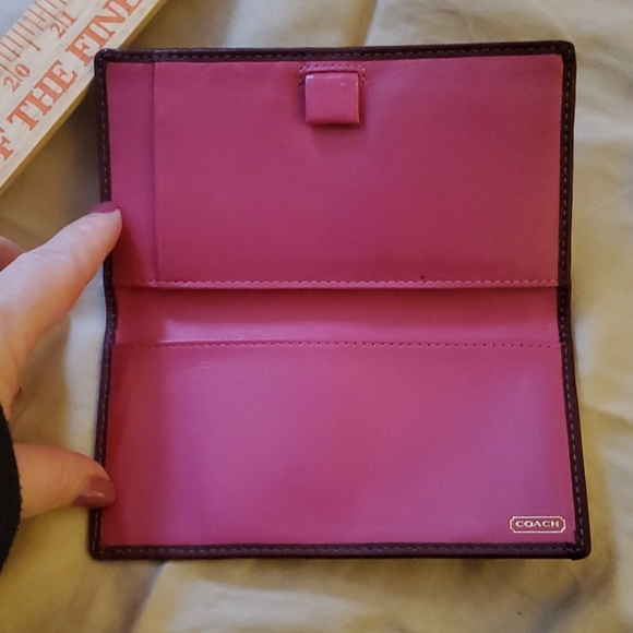 Coach bifold signature C slim wallet or checkbook - Picture 3 of 9